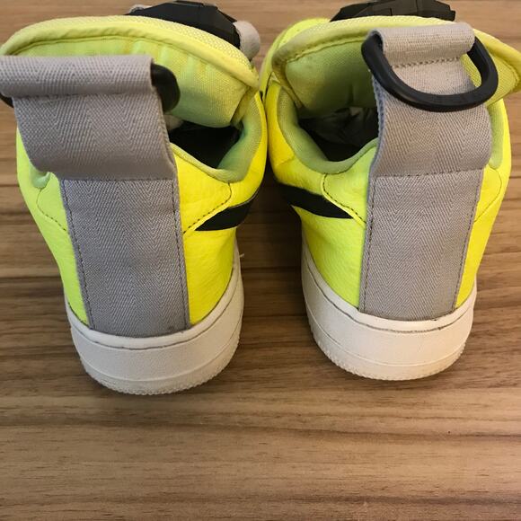 Nike Air Force 1 Utility Volt Mens Size US 9 Shoes Yellow Low Trainer Sneakers - Picture 4 of 7